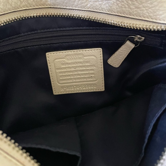 Coach Pearl Avery Hobo - Picture 8 of 9